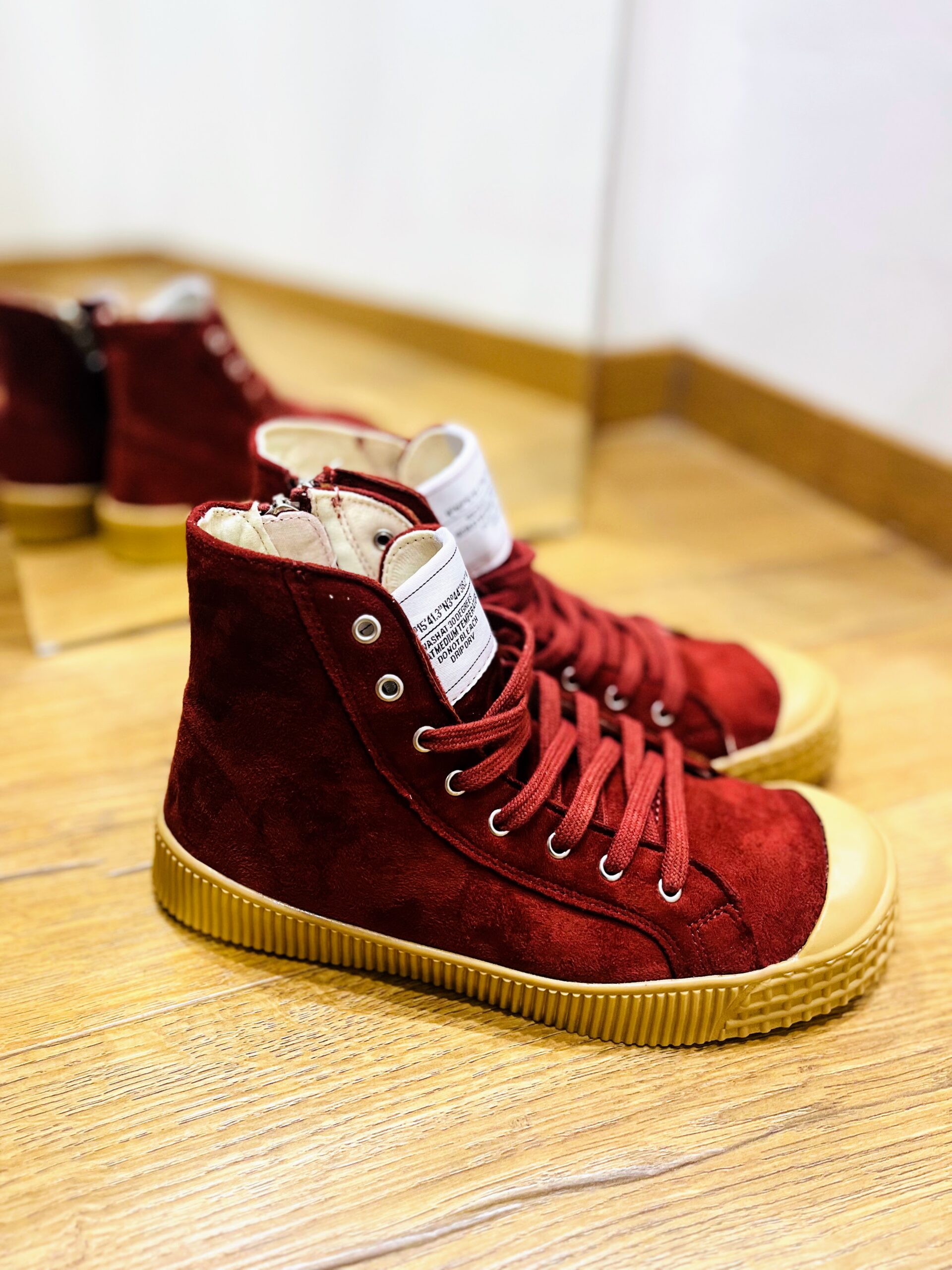 Basket montante bordeaux avec zip intérieur