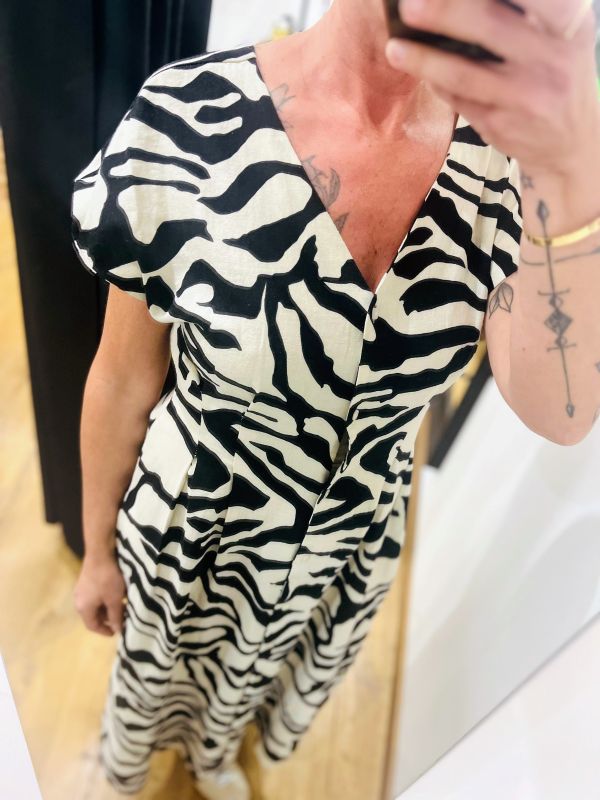 Robe blanche animal